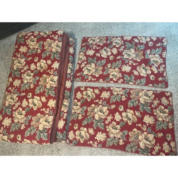 Ralph Lauren Chaps King Comforter & Shams Red  ELIZABETH Floral Floral Gold - Picture 1 of 13